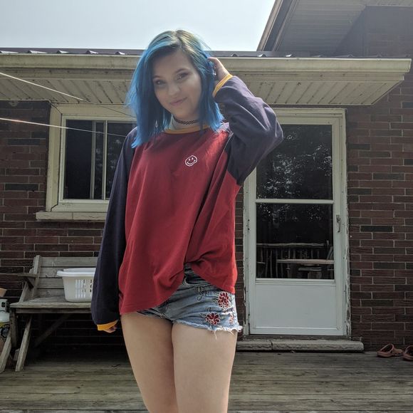 Meet your Posher, Melissa - Picture 1 of 1